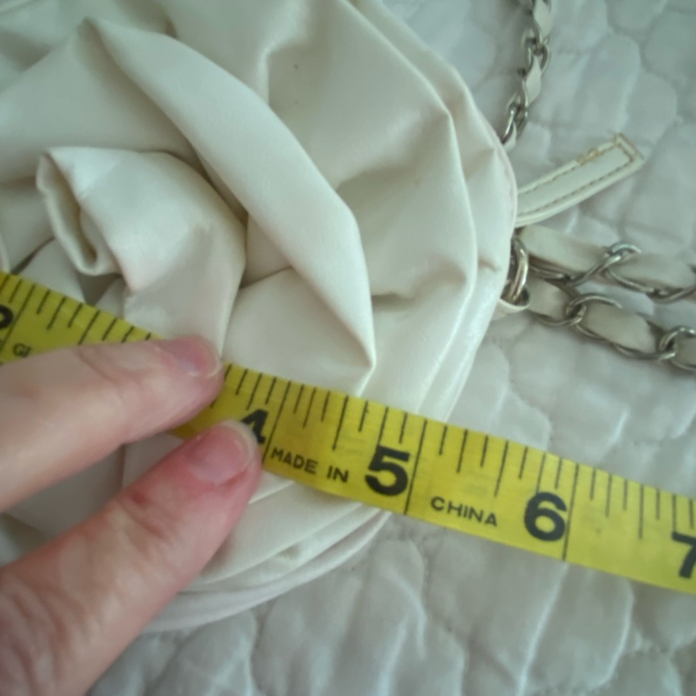 Cute Flowered Tiny Purse - image 4